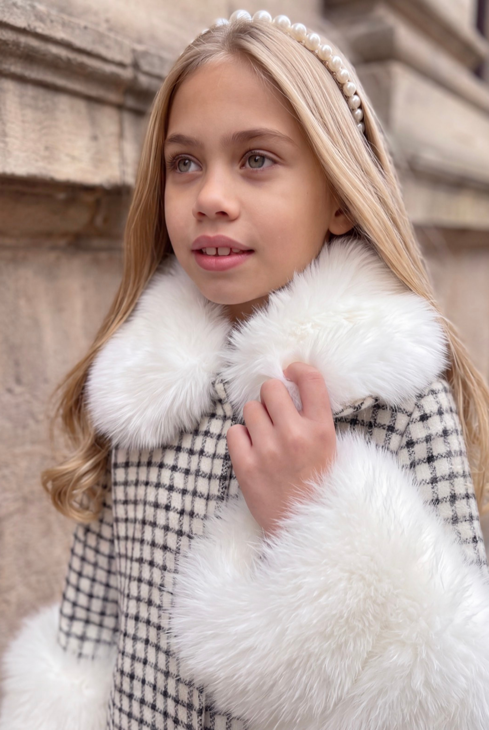 Mayfair coat with fur collar and cuffa