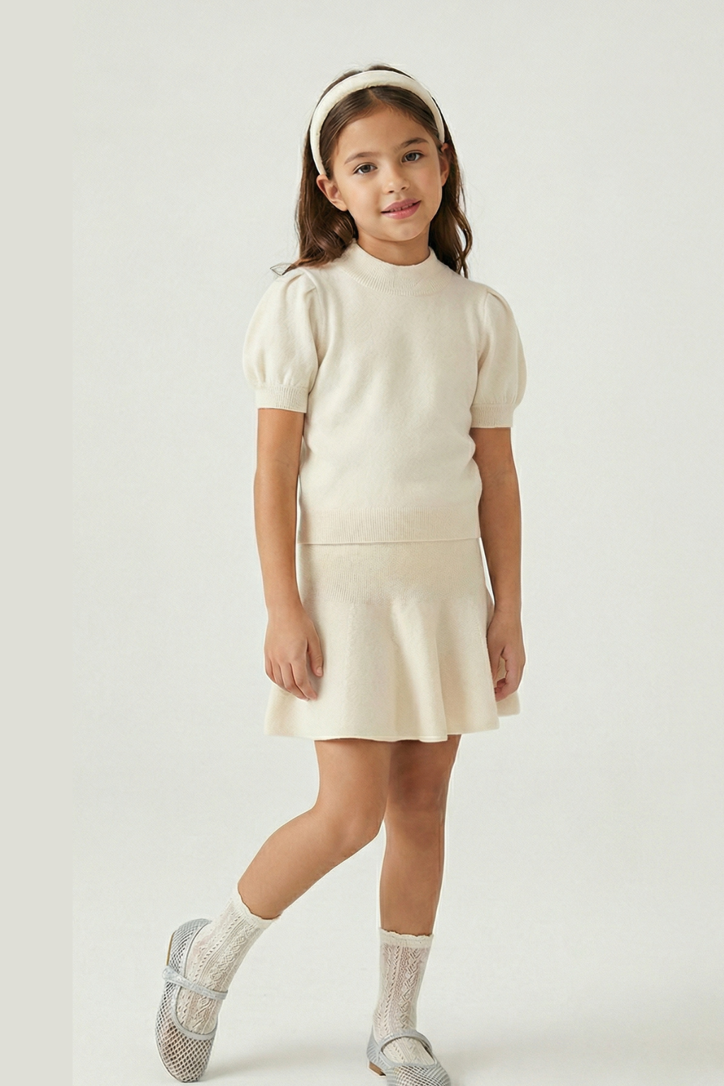 Cashmere puff sleeve sweater and skirt / Ivory