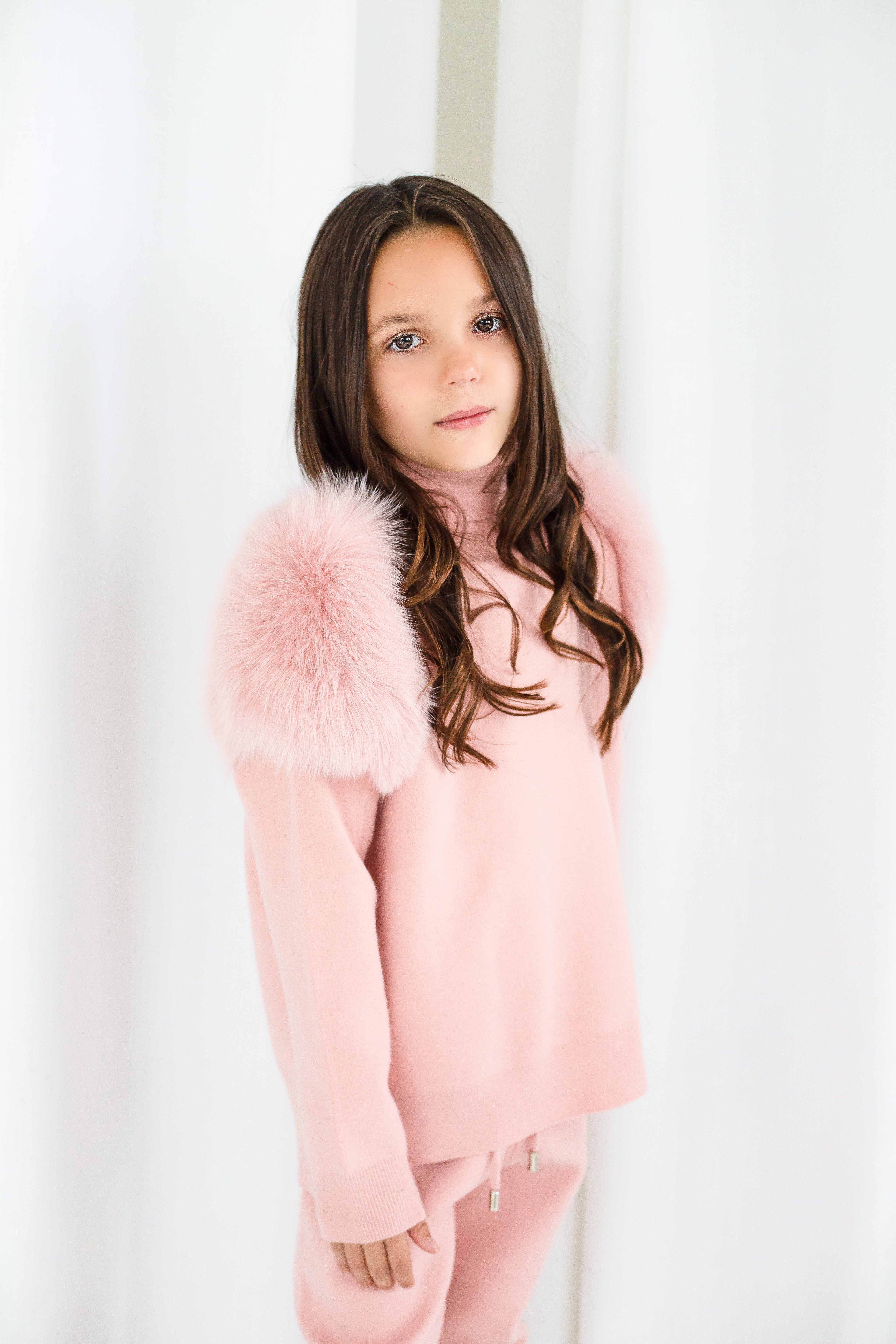 Knitted sweater set with fur shoulder - PINK